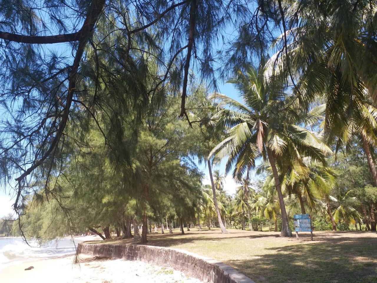Phu Quoc Hotel Bagian luar foto