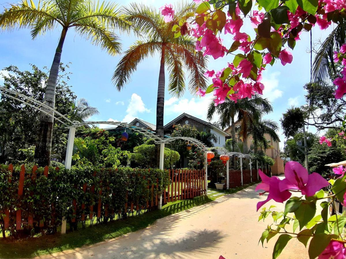 Phu Quoc Hotel Bagian luar foto